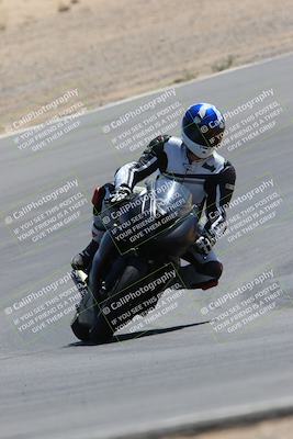 media/Apr-09-2023-SoCal Trackdays (Sun) [[333f347954]]/Turn 10 (115pm)/